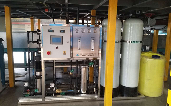 某模具技術(shù)公司采購2T/H單級反滲透加變頻供水工程案例