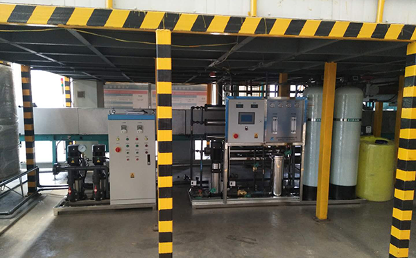 某模具技術(shù)公司采購2T/H單級反滲透加變頻供水工程案例 某模具技術(shù)公司采購2T/H單級反滲透加變頻供水工程案例
